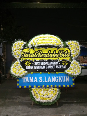 Papan Bunga Duka di Kinal