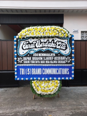 Papan Bunga Duka di Kinal